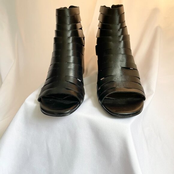 Vintage Foundry Heel Sandal - Picture 3 of 6